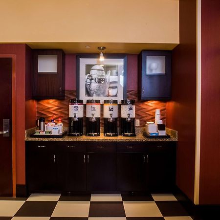 Hampton Inn And Suites Woodstock, Virginia Экстерьер фото