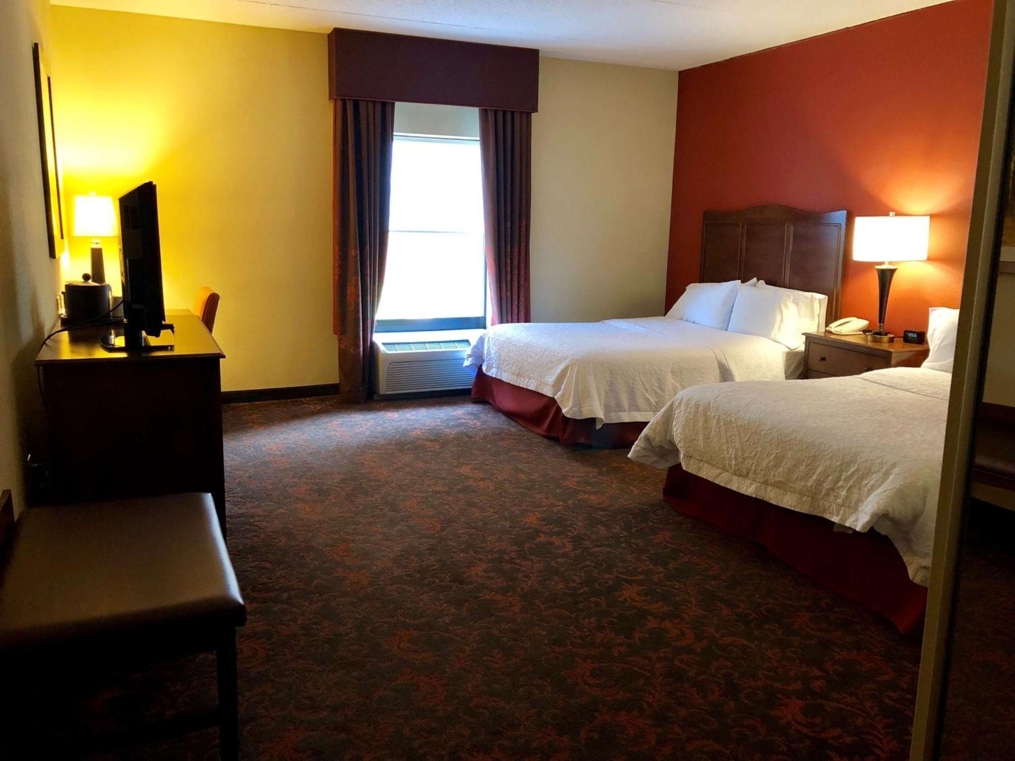 Hampton Inn And Suites Woodstock, Virginia Экстерьер фото