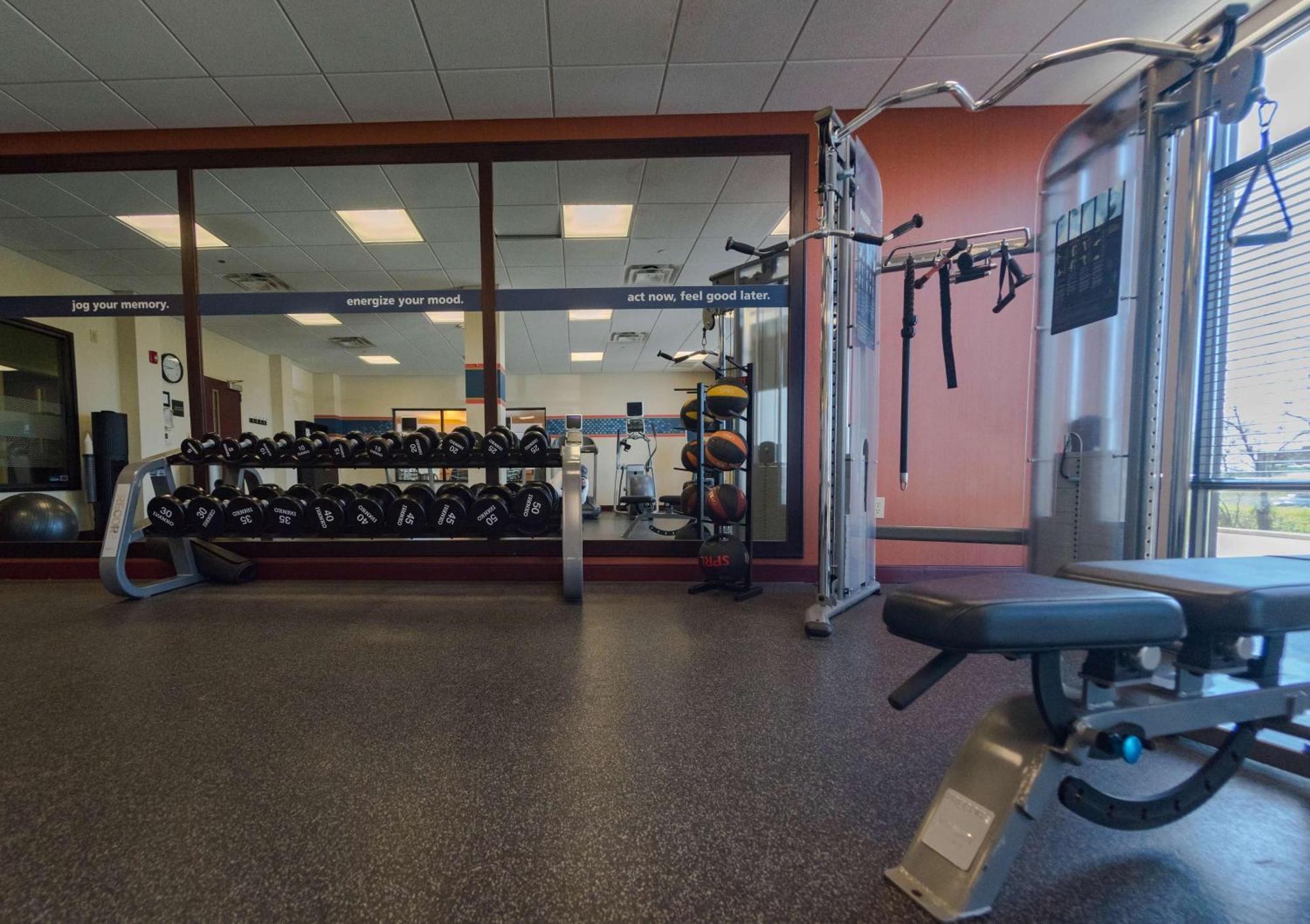 Hampton Inn And Suites Woodstock, Virginia Экстерьер фото