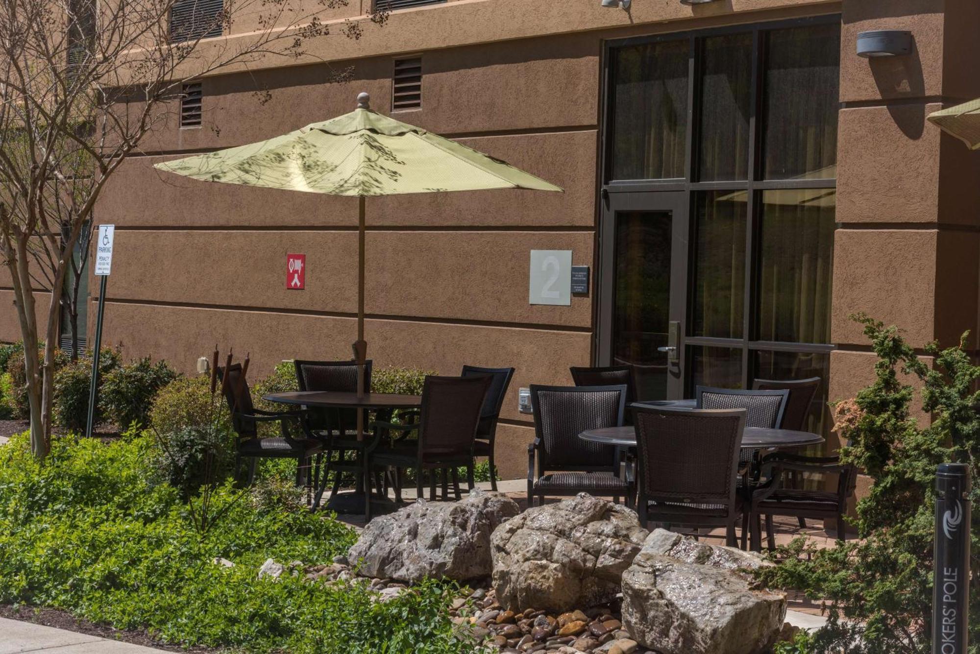 Hampton Inn And Suites Woodstock, Virginia Экстерьер фото
